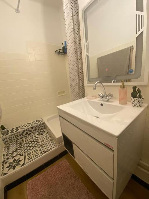 Appartement T4 A Deux Pas De La Gare St Charles Marseille Extérieur photo